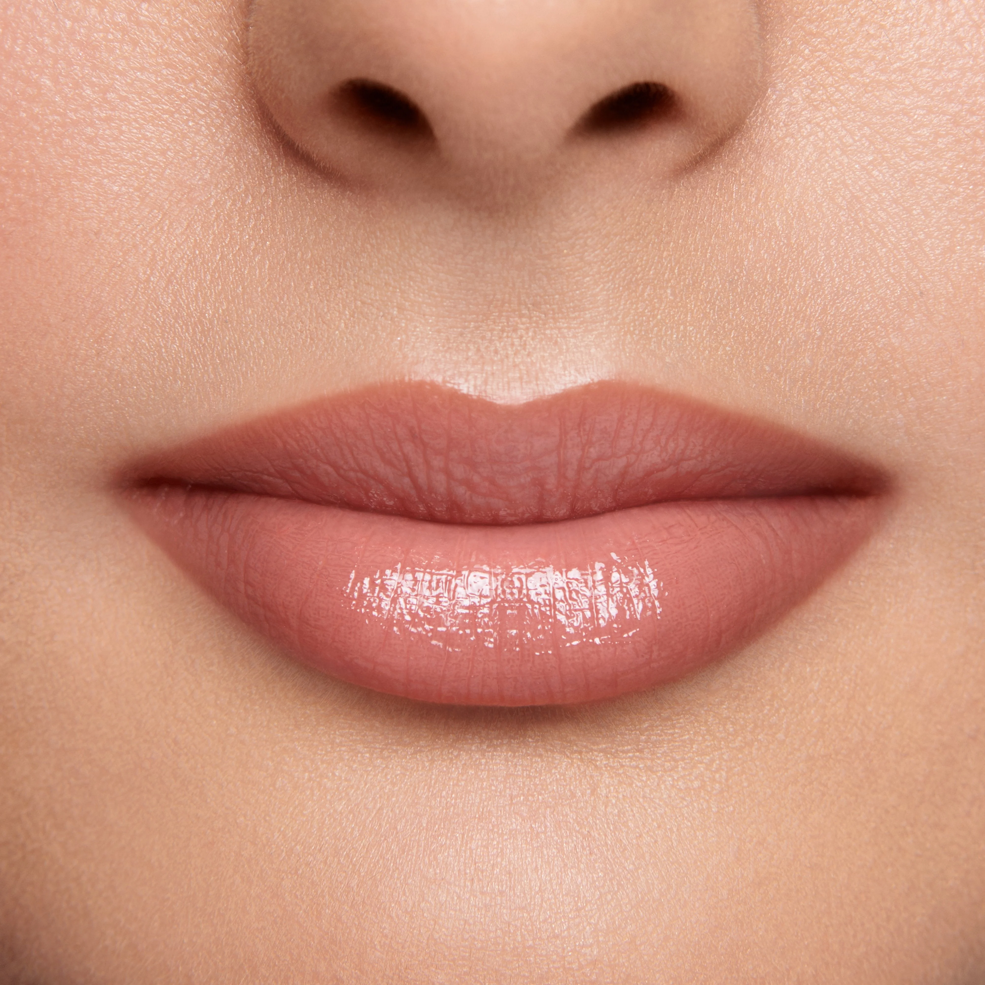 Affair (Gloss Embrace Lip Gloss) - Image 8