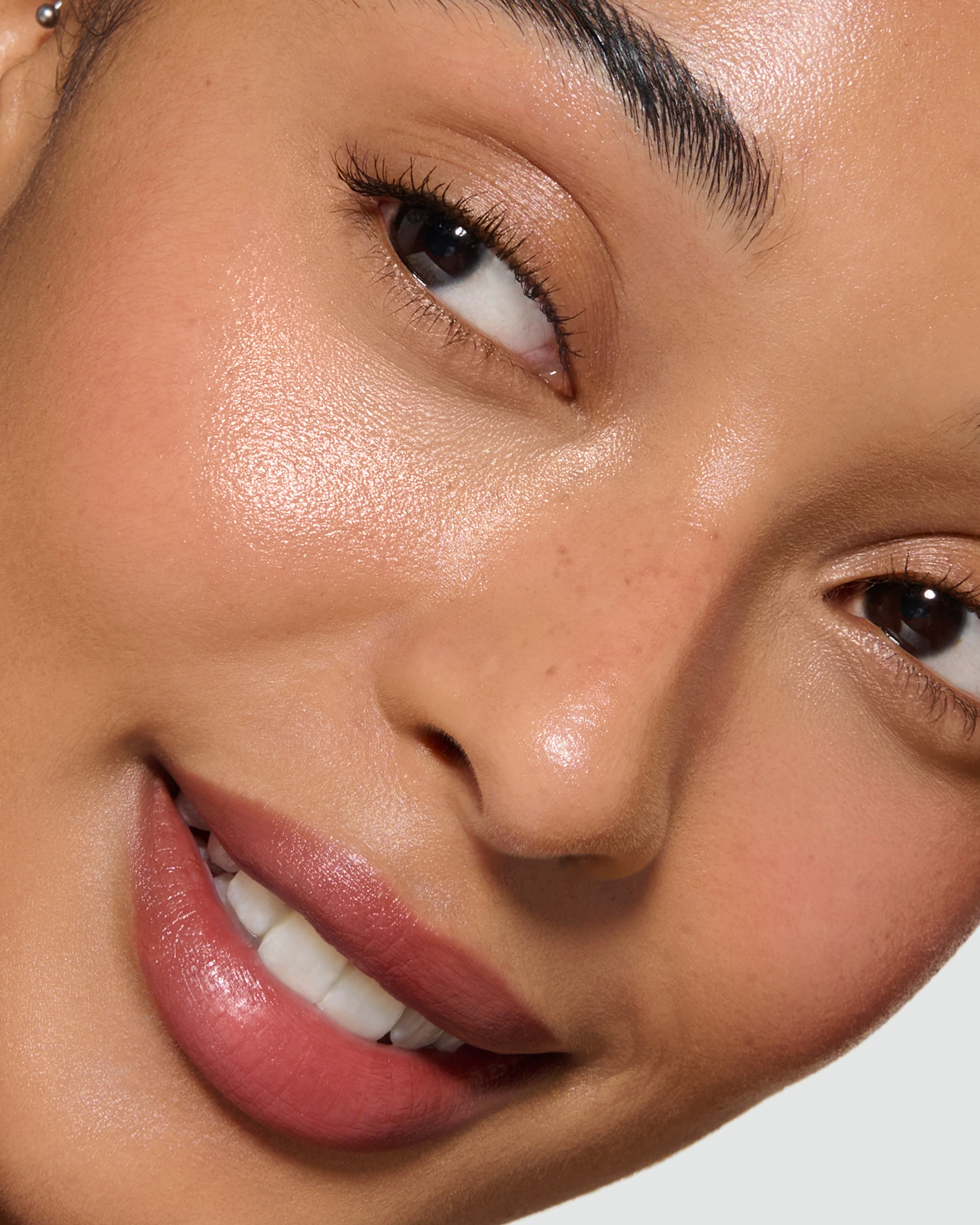 Cinnamon Bun (Velatura Balm Dewy Lip and Cheek Stick) - Image 4