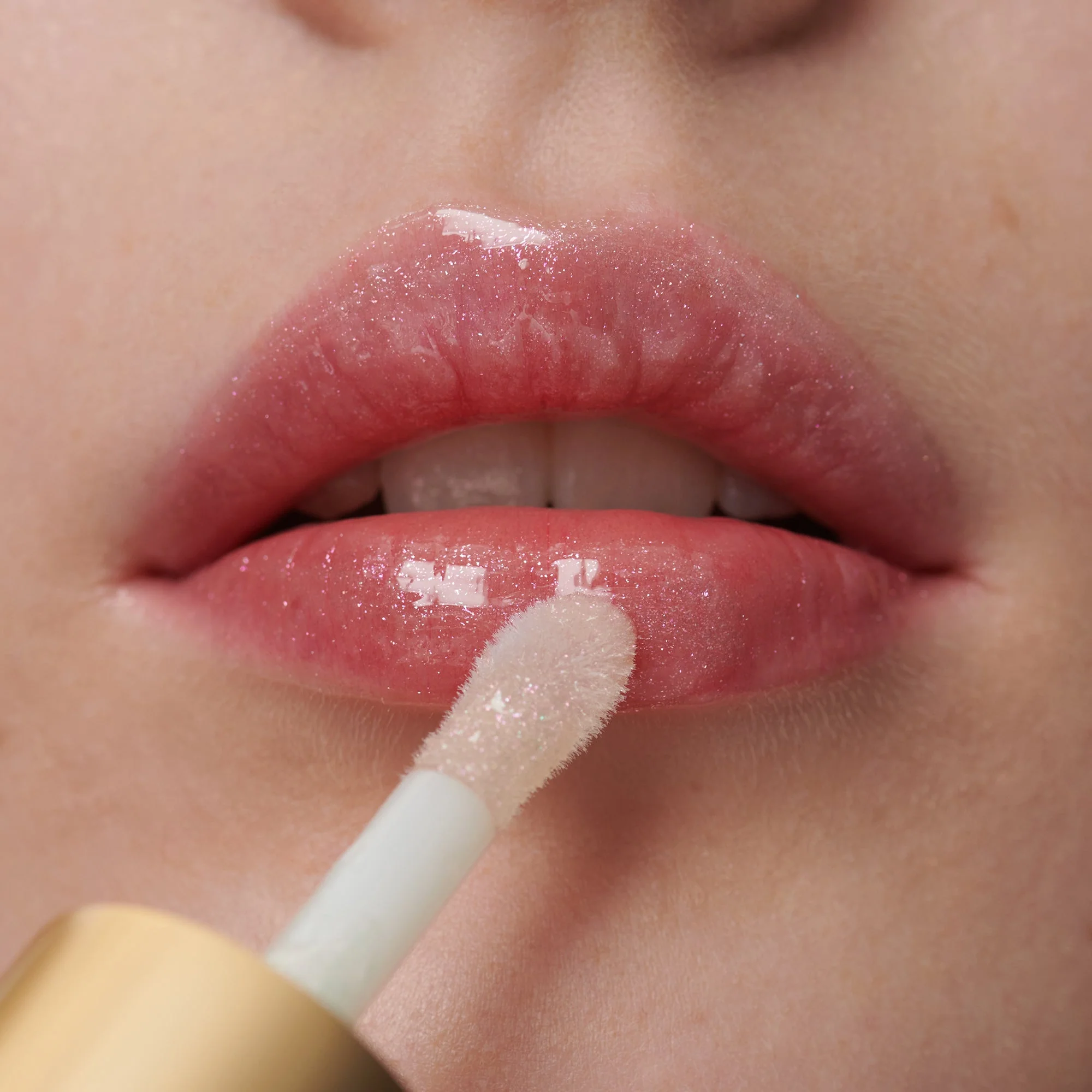 Dancing Rose (Gloss Embrace Lip Gloss) - Image 4
