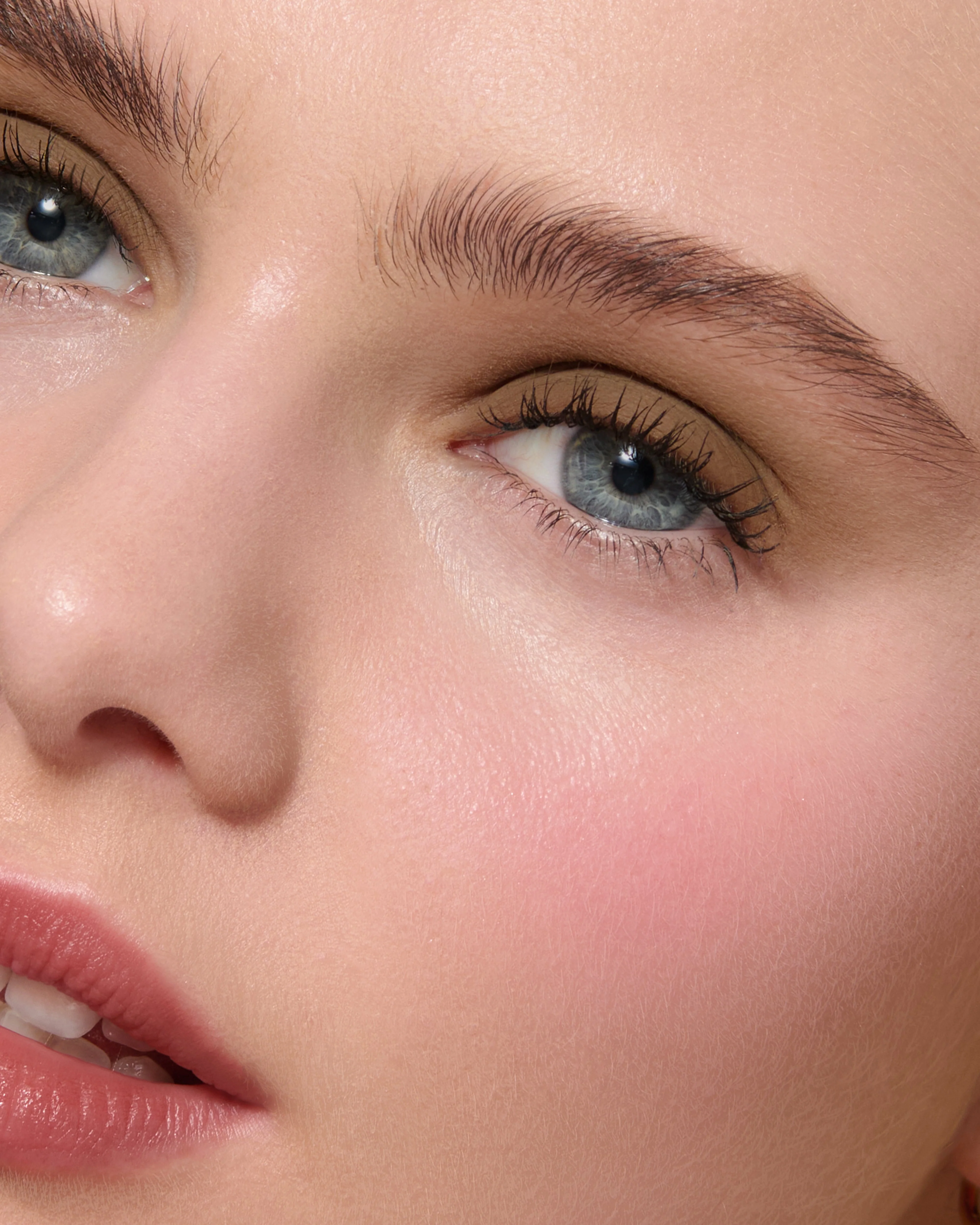 Mimi (Liquid Silk Liquid Eyeshadow) - Image 10