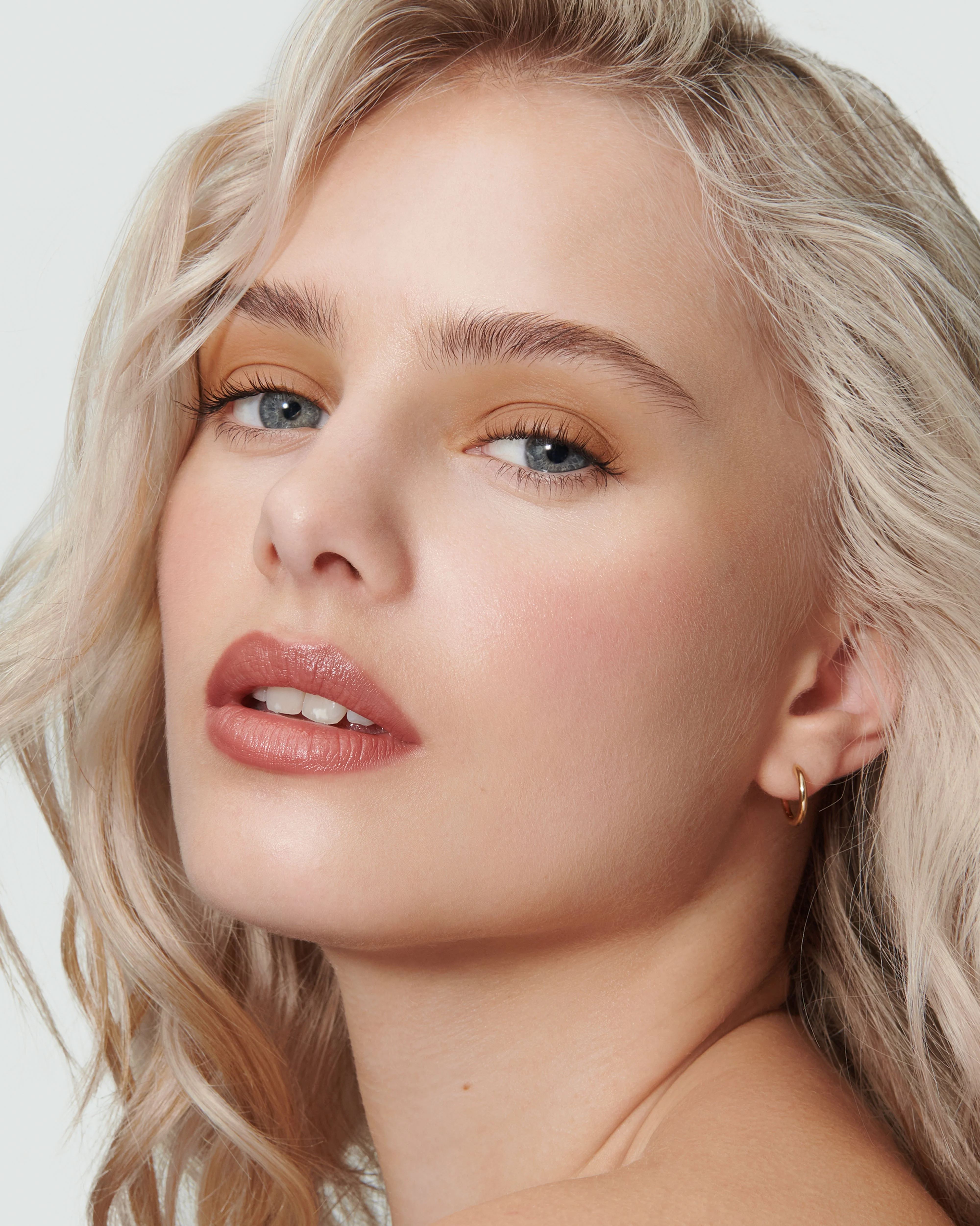 Phoebe (Liquid Silk Liquid Eyeshadow) - Image 7