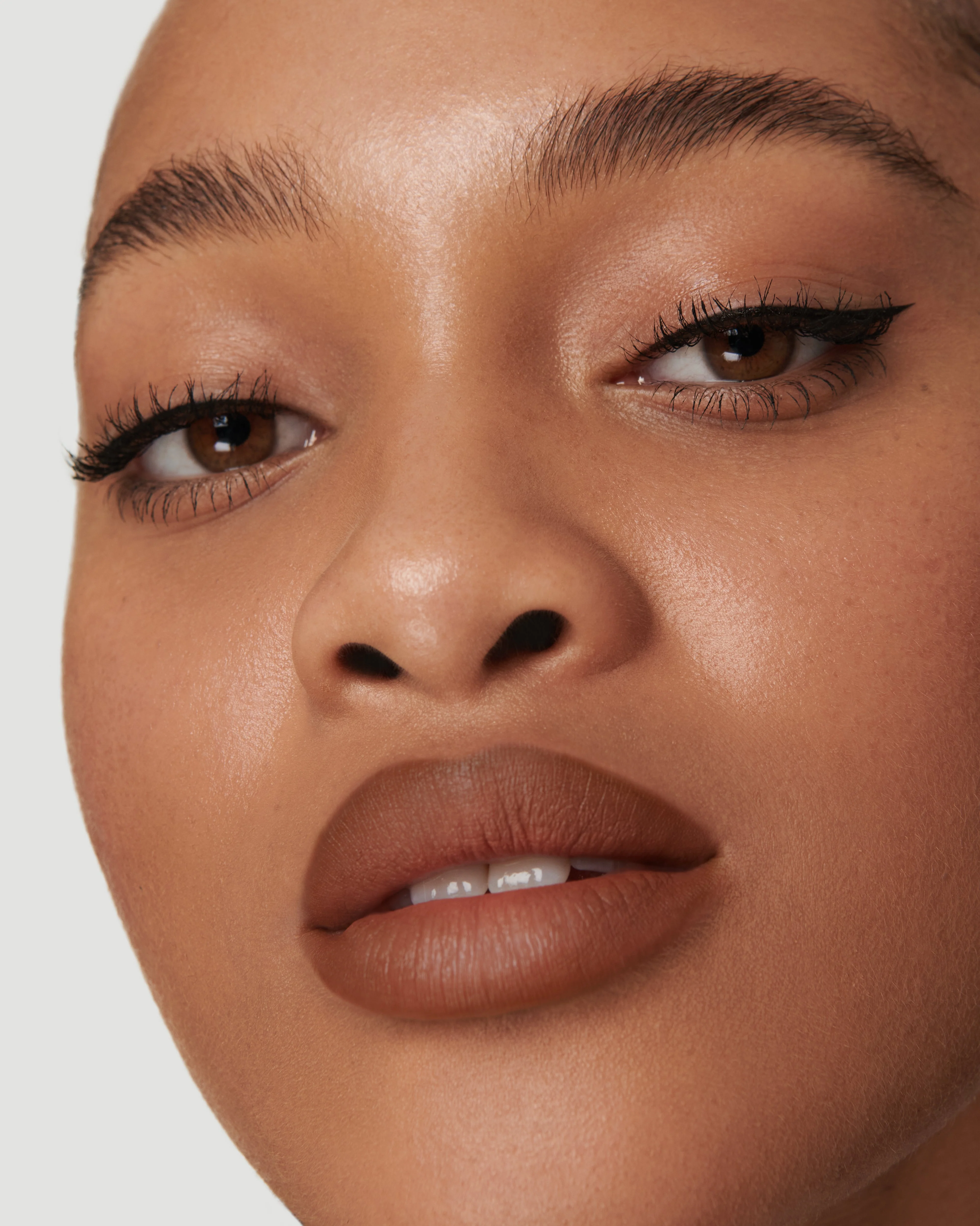 2N Medium Cork (Sculpt and Shade Lip Pencil) - Image 6