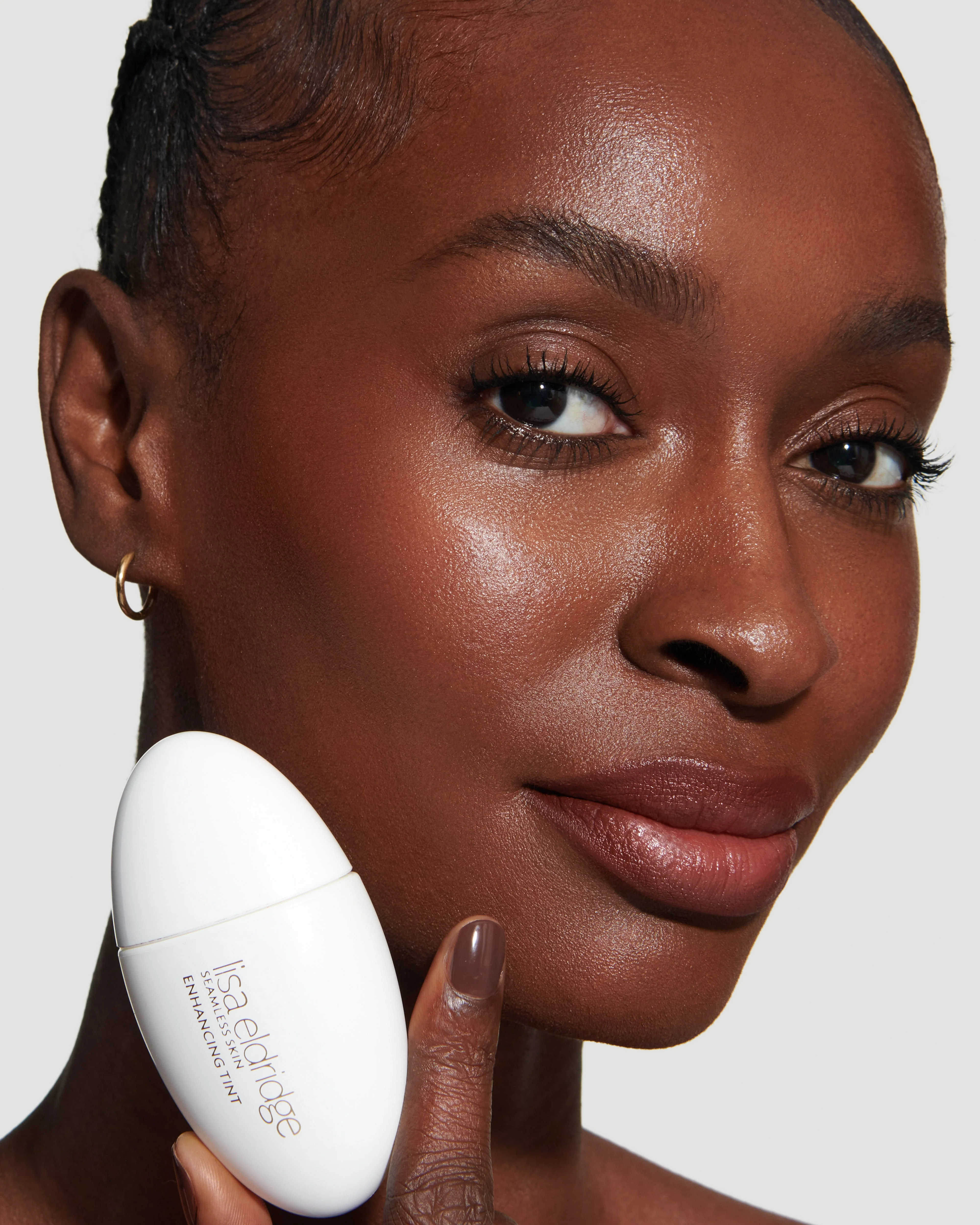 T16 (Seamless Skin Enhancing Tint) - Image 6