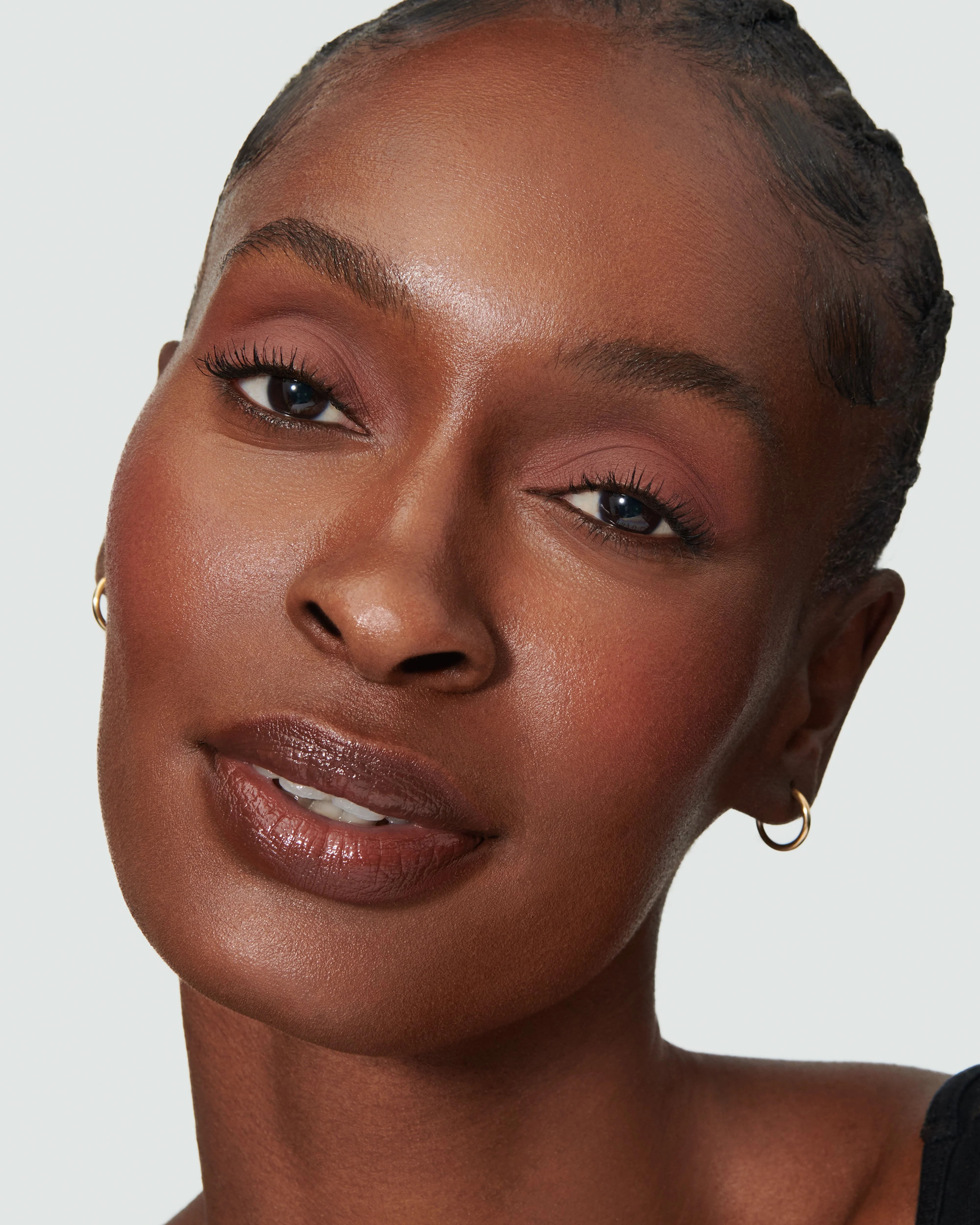 Thalia (Liquid Silk Liquid Eyeshadow) - Image 3