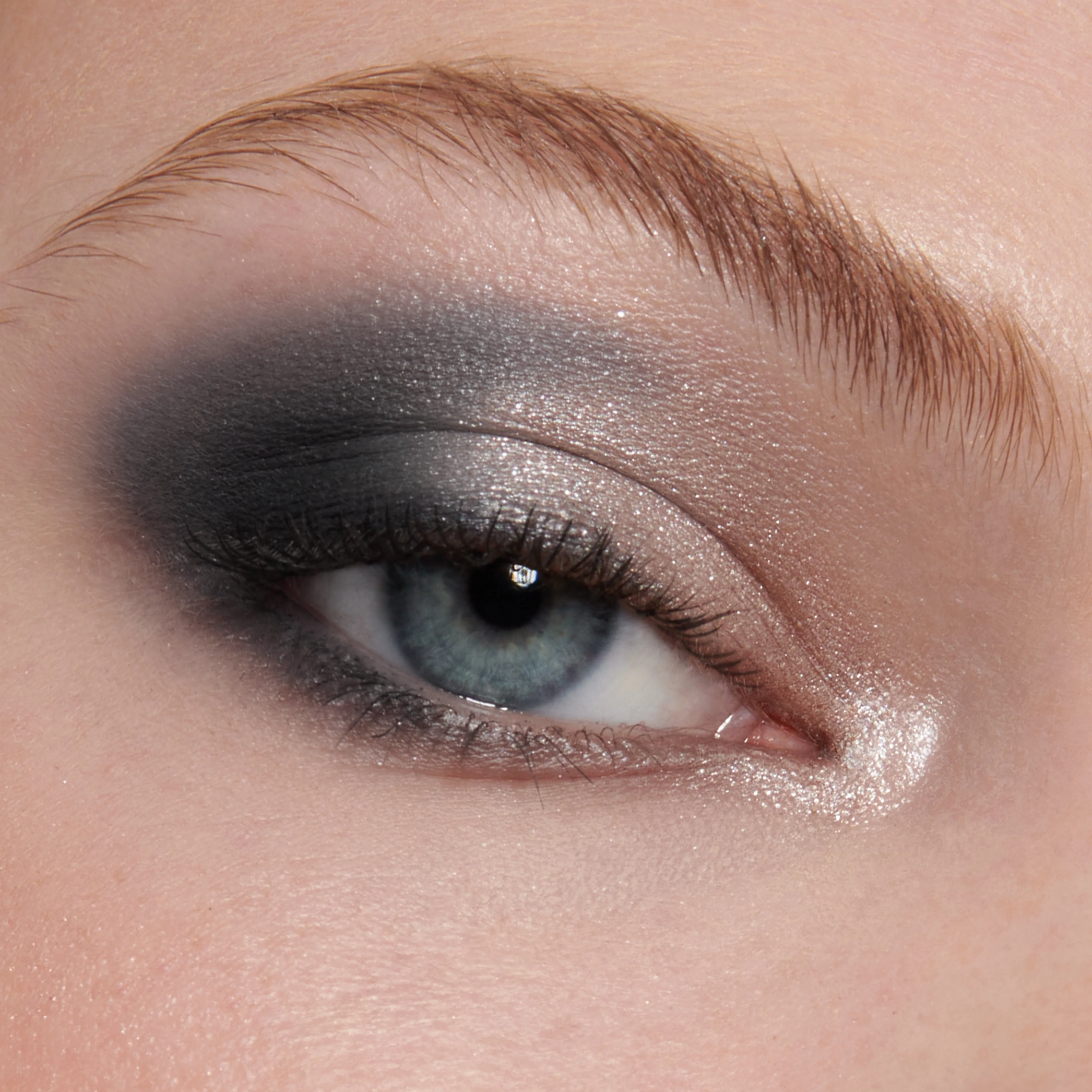 Vega (Eyeshadow Palette) - Image 4